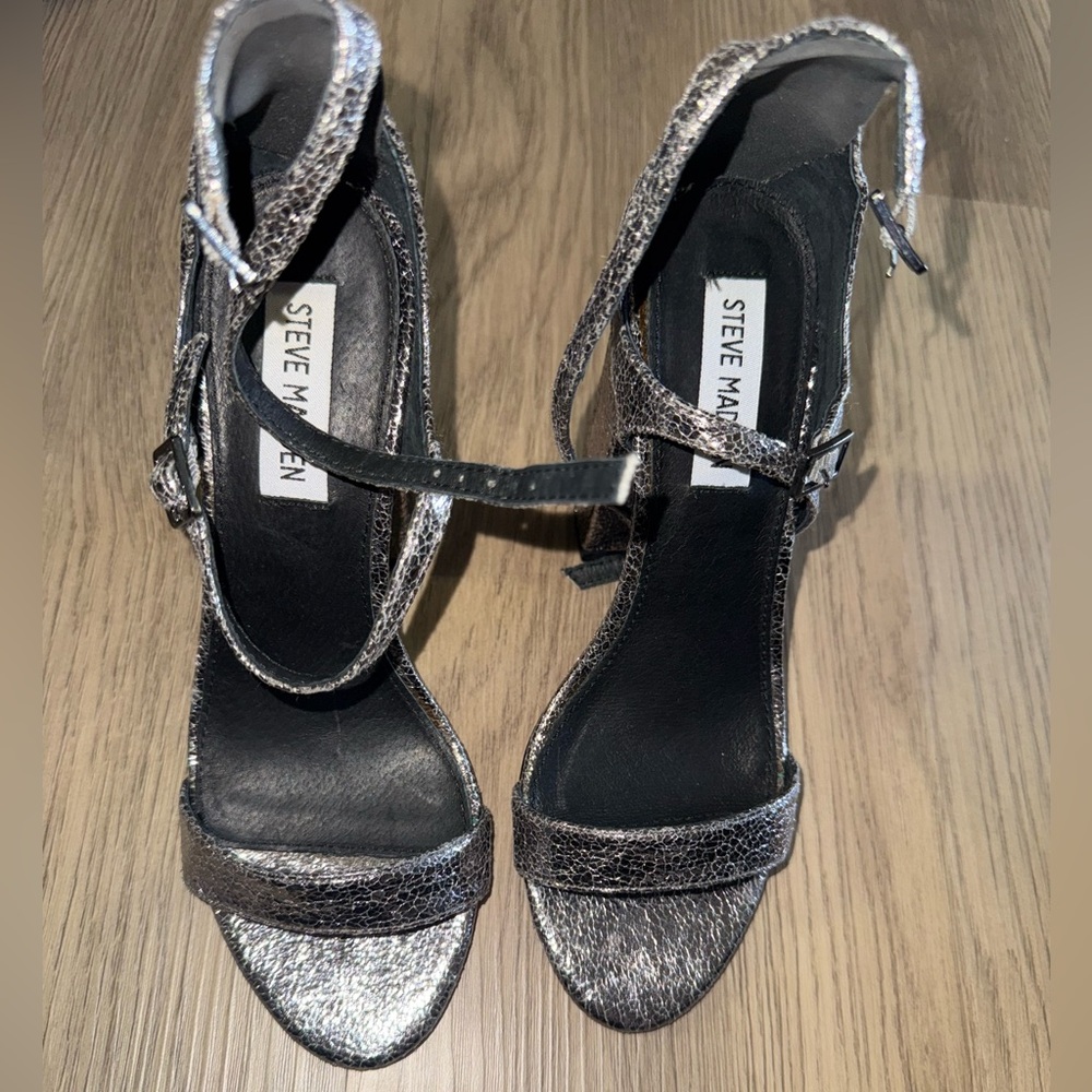 Steve Madden‎ Metallic Strappy Sandals